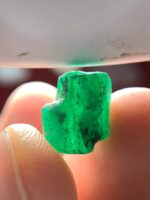 Unveiling the Magnificence of a 9.40ct Emerald Crystal: A Rare Gem of Stunning Beauty - Image 7