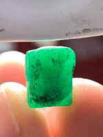 Unveiling the Magnificence of a 9.40ct Emerald Crystal: A Rare Gem of Stunning Beauty - Image 10