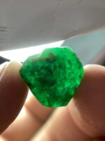 14.95 ct Swat Emerald Crystal – A Majestic Gem from Pakistan - Image 3