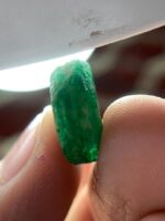 14.95 ct Swat Emerald Crystal – A Majestic Gem from Pakistan - Image 12