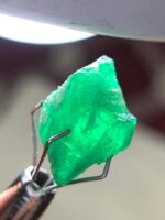 6.95ct Swat Emerald Crystal – Compact and Vibrant Natural Gem - Image 6
