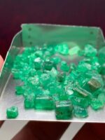 Green Origins: 48.30 Carat Emerald Rough Lot from Swat, Pakistan - Image 6