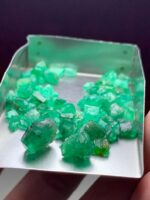 Mountain Green: 48.45 Carat Emerald Rough Lot from Swat - Image 3