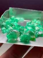Mountain Green: 48.45 Carat Emerald Rough Lot from Swat - Image 5