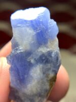 Exceptional 61.60ct Hackmanite Crystal from Afghanistan - Image 9