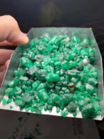 712.70 ct Emerald Rough Lot from Swat: Nature’s Uncut Treasure - Image 10