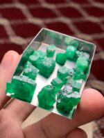 95.30 Carat Emerald Rough Lot from Swat Valley - Image 5