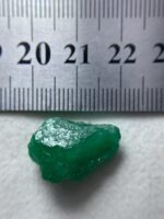 Marveling at the 19.05ct Emerald Crystal: A Bold and Brilliant Gemstone - Image 7