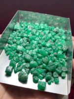 325.45ct Emerald Rough Lot from Swat: A Collector’s Cache of Untouched Green - Image 4