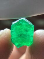 83.50ct Swat Emerald Rough – A Remarkable Collection of Natural Gems - Image 9