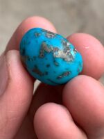 A Striking 36.86 ct Afghan Turquoise Cabochon: Size, Beauty & Natural Appeal - Image 4