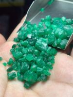 86.80ct Swat Emerald Rough Lot: Natural Untreated Crystals (9x9x8mm) - Image 7
