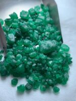106.85ct Swat Emerald Rough Lot (14x10x6mm): Large Natural Crystals with Deep Green Color - Image 2