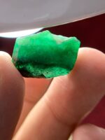 A Gemstone Giant: 29.90ct Emerald Crystal from Swat Valley - Image 2