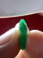 Elegant Swat Emerald: 4.97ct Crystal (16.45 x 10.15 x 5.14 mm) - Image 9