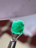 5.60 ct Swat Emerald Crystal – A Natural Gem from Pakistan’s Emerald Valley - Image 3