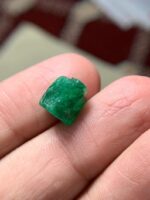 5.60 ct Swat Emerald Crystal – A Natural Gem from Pakistan’s Emerald Valley - Image 4