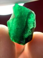 A Gemstone Giant: 29.90ct Emerald Crystal from Swat Valley - Image 10