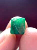 Raw Radiance: 8.36ct Emerald Crystal from Swat - Image 7