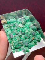 Exploring a 61.41ct Emerald Rough from Swat: Dimensions, Value & Potential - Image 4