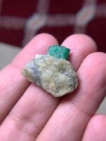 33.15 ct Swat Emerald Specimen – A Majestic Gem from Pakistan - Image 4