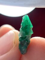 7.30 Carat Emerald Crystal from Swat, Pakistan – Natural Untreated Green Beryl - Image 5
