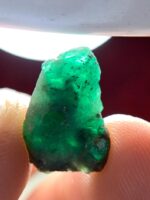 7.30 Carat Emerald Crystal from Swat, Pakistan – Natural Untreated Green Beryl - Image 6