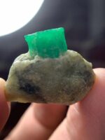 33.15 ct Swat Emerald Specimen – A Majestic Gem from Pakistan - Image 7