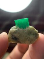 33.15 ct Swat Emerald Specimen – A Majestic Gem from Pakistan - Image 2