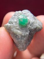 35.70ct Swat Emerald Specimen – Natural Untreated Green Crystal (23.77×20.64×13.74 mm) - Image 5
