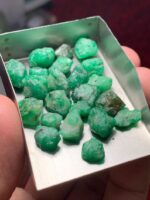 92.10ct Swat Emerald Rough Lot – High-Quality Crystals - Image 7