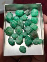 92.10ct Swat Emerald Rough Lot – High-Quality Crystals - Image 8