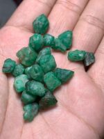 92.10ct Swat Emerald Rough Lot – High-Quality Crystals - Image 10