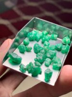 44.40 ct Emerald Rough Lot Swat – Raw Crystals with Natural Elegance - Image 10