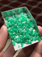57.45 ct Swat Emerald Rough Lot – A Natural Treasure - Image 4