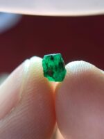 1.02ct Swat Emerald Crystal – Natural Untreated Green Gemstone (6.06 x 5.03 x 3.89 mm) - Image 6