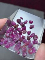 47.70ct Afghan Ruby Rough Lot – Natural Uncut Stones (Avg. Size: 9.15×6.84×4.26 mm) - Image 3