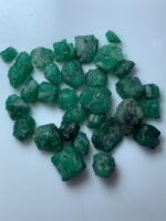 106.45 Carat Emerald Rough Lot – Natural Flat-Cut Stones (13x12x4mm) - Image 5