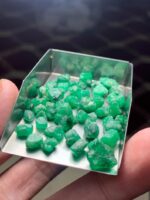 52.70 ct Swat Emerald Rough Lot – Natural with Balanced Proportions - Image 7