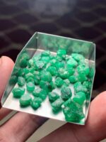 52.70 ct Swat Emerald Rough Lot – Natural with Balanced Proportions - Image 8