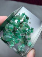 Emerald Treasures from Afghanistan: 40.35 Carat Rough Emerald Lot from Laghman - Image 9