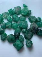 106.45 Carat Emerald Rough Lot – Natural Flat-Cut Stones (13x12x4mm) - Image 9
