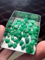 52.70 ct Swat Emerald Rough Lot – Natural with Balanced Proportions - Image 9