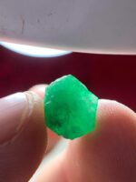 4.21ct Swat Emerald Crystal: Small, Structured, and Striking - Image 3