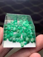 56.25 ct Emerald Rough Lot Swat – Natural Green Crystals from the Source - Image 4