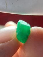 4.21ct Swat Emerald Crystal: Small, Structured, and Striking - Image 4