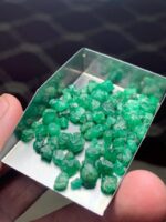 56.25 ct Emerald Rough Lot Swat – Natural Green Crystals from the Source - Image 9