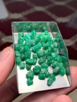53.80 ct Emerald Rough Lot Swat – Compact Crystals with Natural Charm - Image 12