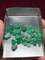 31.25ct Swat Emerald Rough Lot: Raw Beauty from the Heart of Pakistan - Image 8