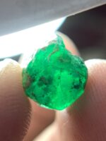 A 4.84ct Swat Emerald Crystal: Natural Beauty from Pakistan’s Legendary Valley - Image 9